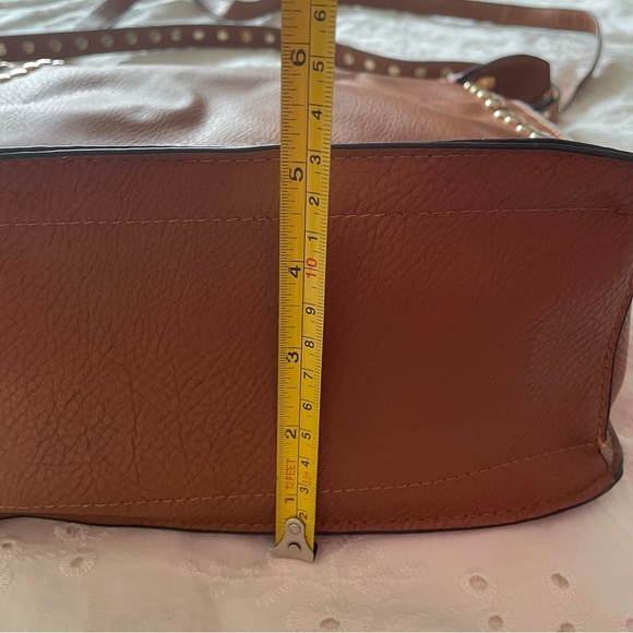 Vegan cross body hand bag - Picture 6 of 9